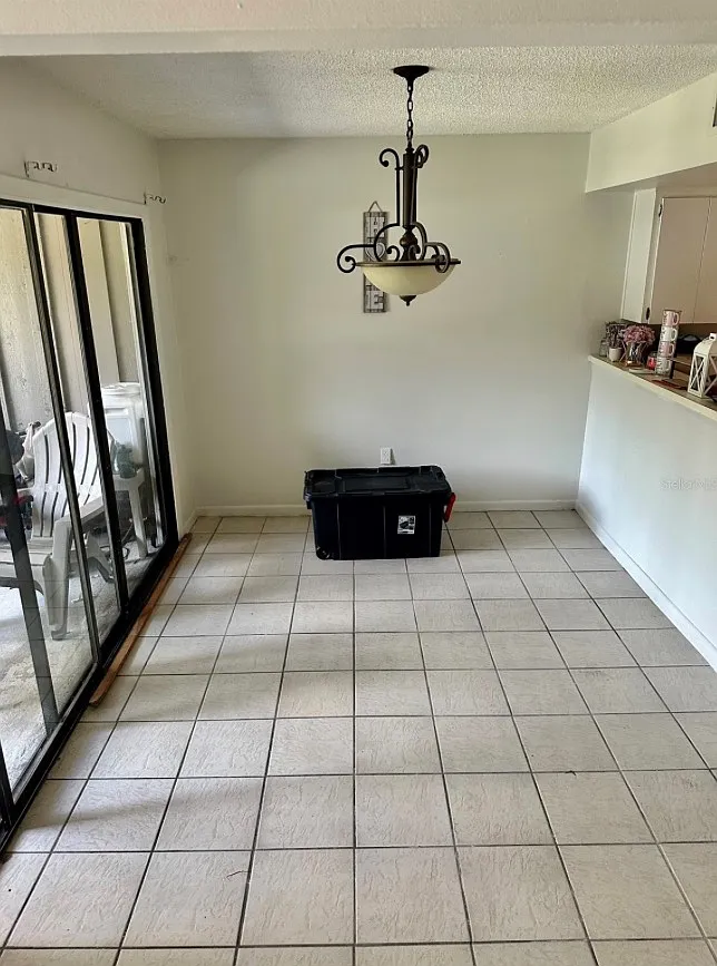 3 bed, 2.5 bath, 1258 sqft, $2,000 — Photo 4
