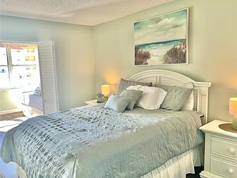 4550 Cove Cir #804 — Photo 14