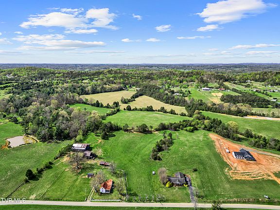5th image of 1 Red Hill Rd
