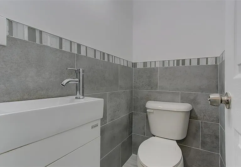 1833 Taylor St #2 — Photo 9