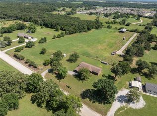 19161 Old Springtown Rd, Gentry, AR 72734