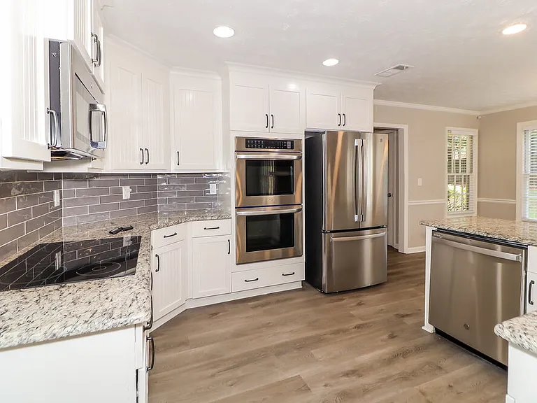 4832 Helga Way NE — Photo 10