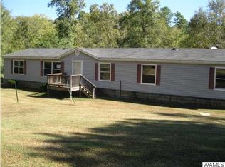 15528 Beacon Point Dr, Northport, AL 35475