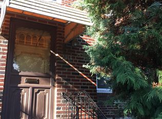 7014 Large St, Philadelphia, PA 19149