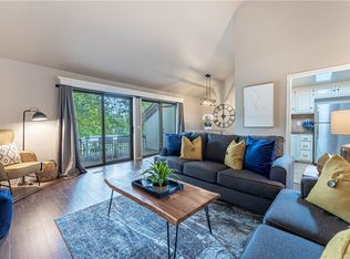 9 Lunsford Ln, Bella Vista, AR 72714