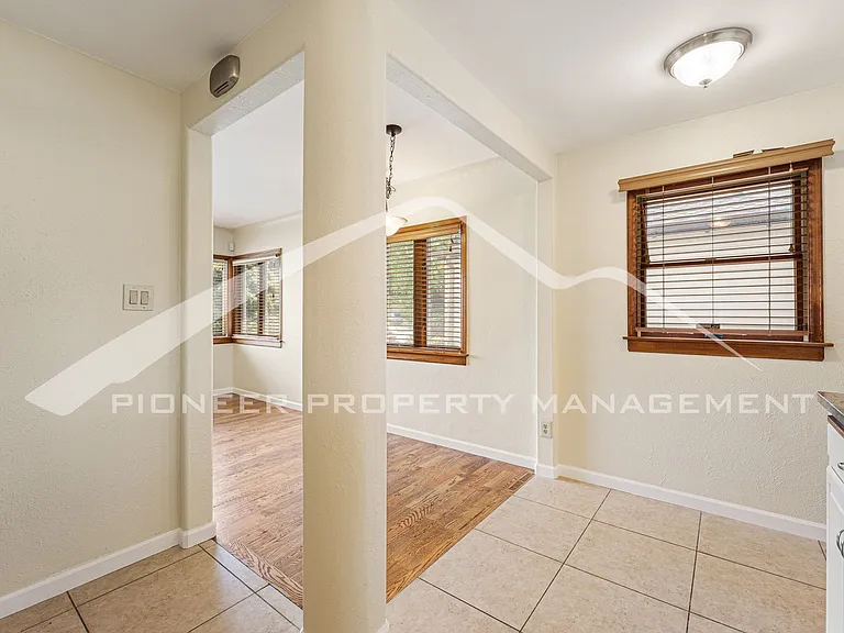 5095 Clay St — Photo 8