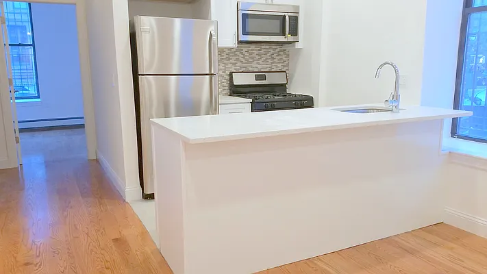 Rented by Uptown Flats LLC | media 17