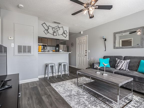 4th image of 7960 Pine Crossing Cir #115