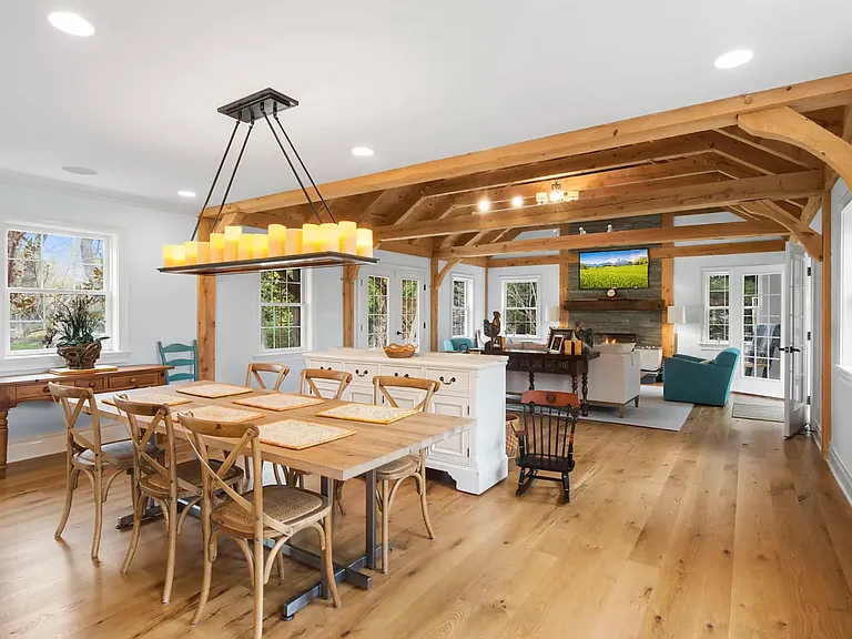 2766 Montauk Hwy — Photo 2