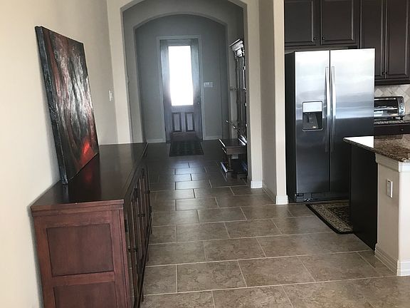 3rd image of 30 Estherwood Pl