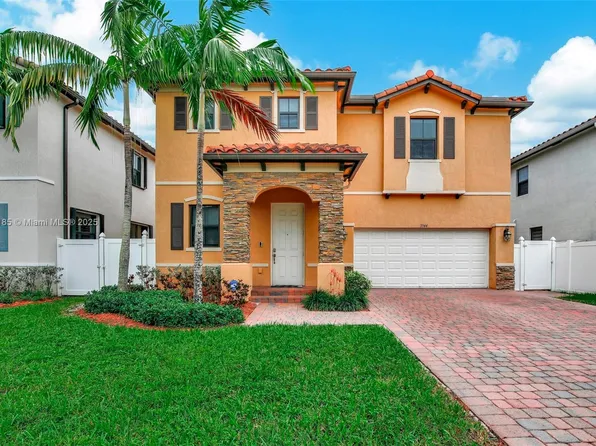 3544 W 94th St, Hialeah, FL 33018