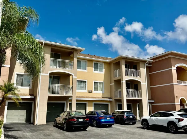6529 Emerald Dunes Dr, Royal Palm Beach, FL