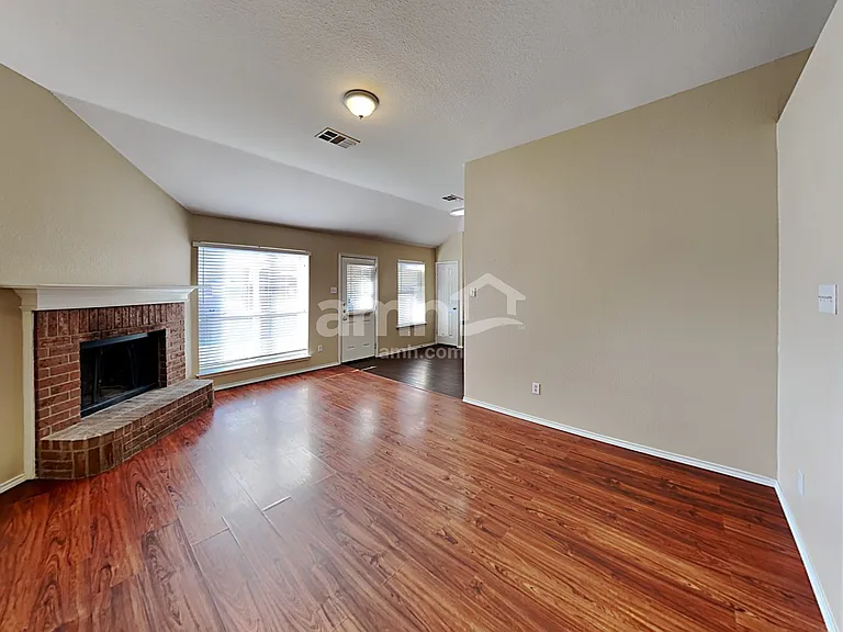 1014 Sage Brush Trl — Photo 7