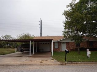 113 Candlestick Dr, Graham, TX 76450