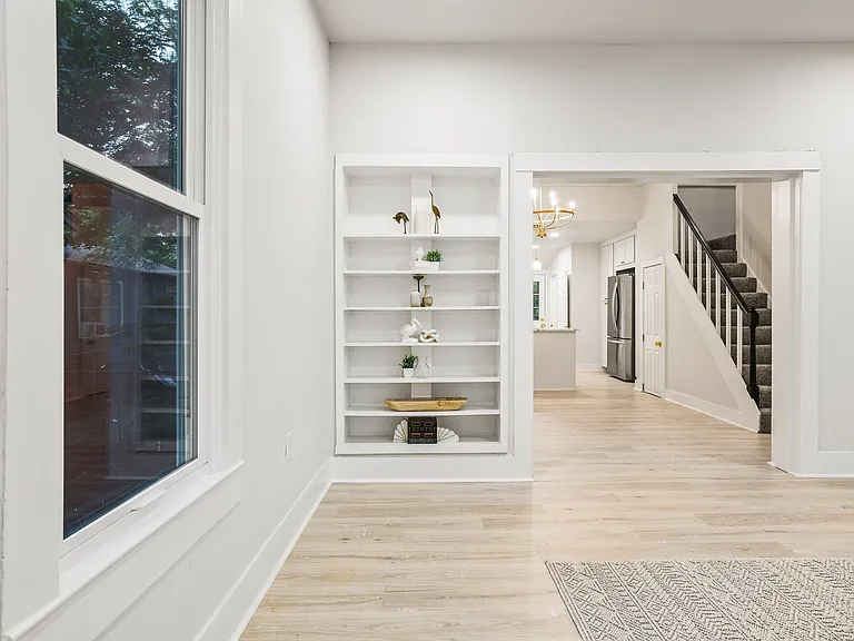 431 E Hull St — Photo 33