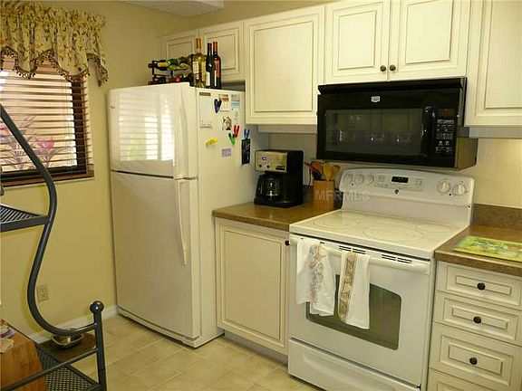 5th image of 5630 Ashton Lake Dr #5630