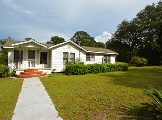 5390 Black Gate Rd, Milton, FL 32583