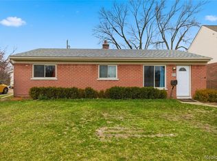 891 E Harwood Ave, Madison Heights, MI 48071