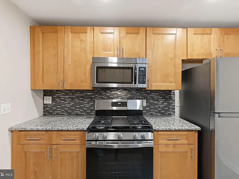 1817 N Gratz St — Photo 13