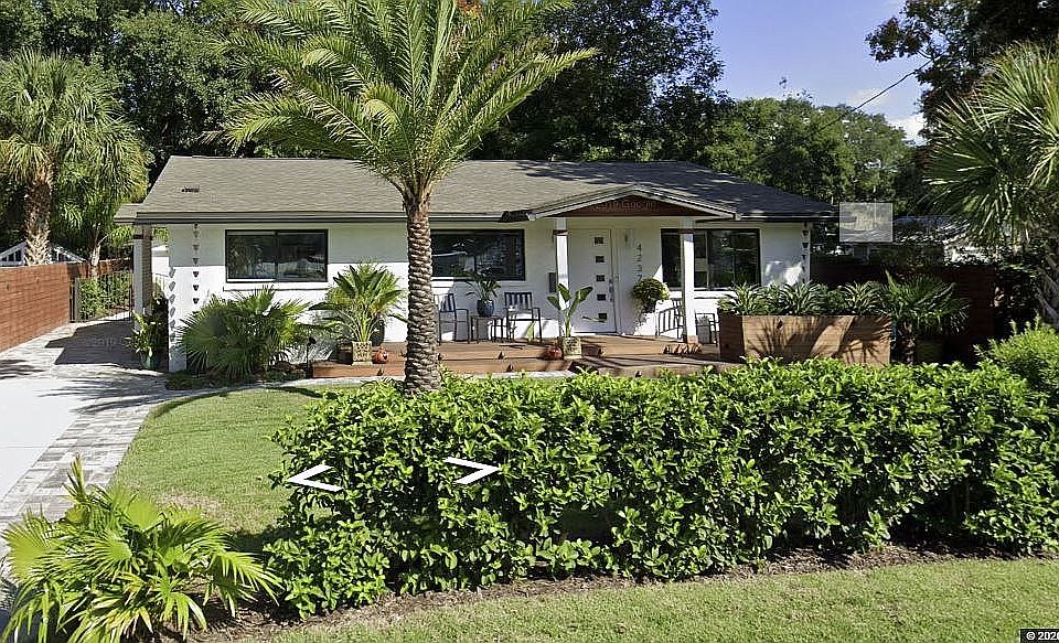 1st image of 4237 Lakeside Dr