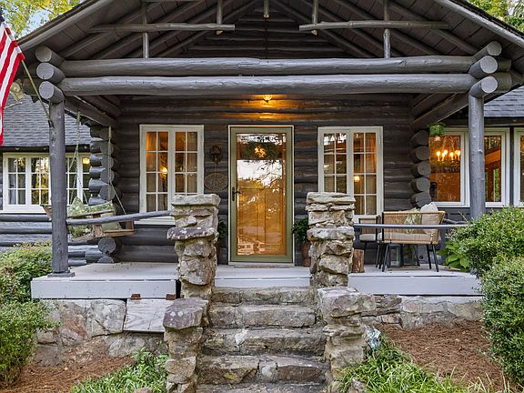 3rd image of 1208 Cinderella Rd