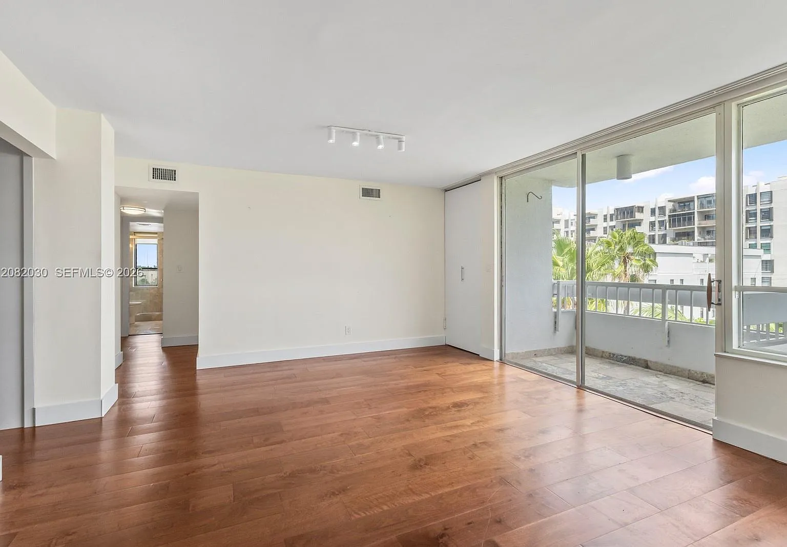 150 Sunrise Drive Condo — Photo 3