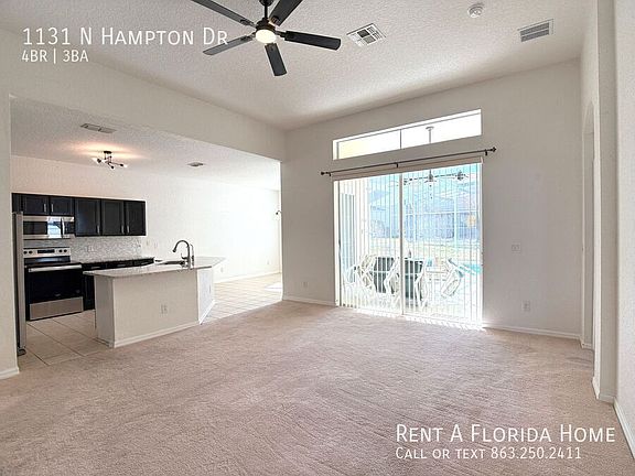 3rd image of 1131 N Hampton Dr
