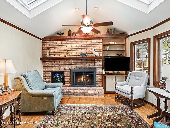 3rd image of 2876 Colony Dr