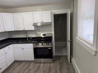 21 Shaw Ave #1B, Pawtucket, RI 02860