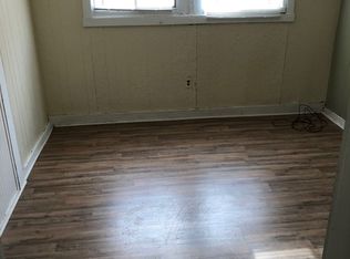 205 W Main St APT 3, Circleville, OH 43113