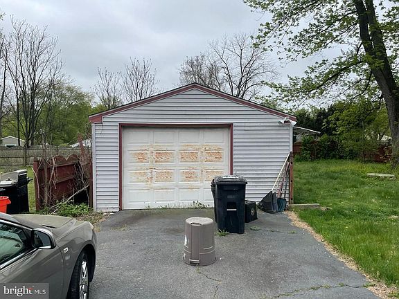 3rd image of 154 Peterson Blvd