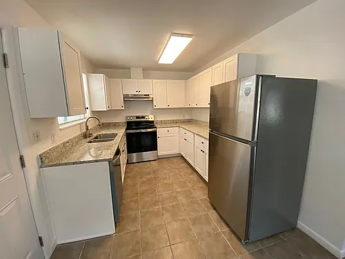 2642 Chester Ave Photo 1