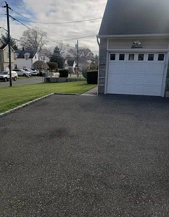 3rd image of 11 Laurel Ave Floor 2