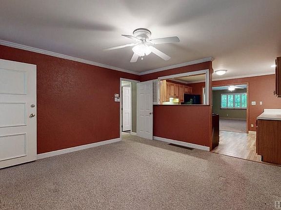 4th image of 500 Crowe Dr