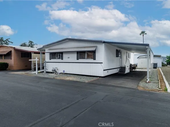 725 W Thornton Ave Spc 69, Hemet, CA 92543