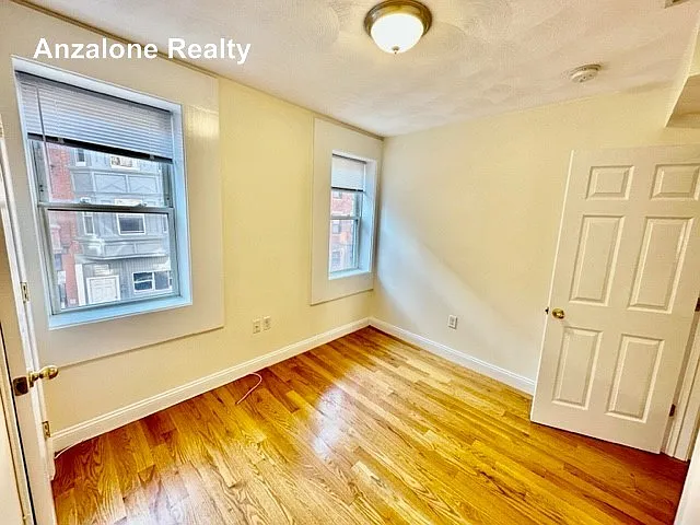 2 bed, 1.0 bath, $3,500 — Photo 4