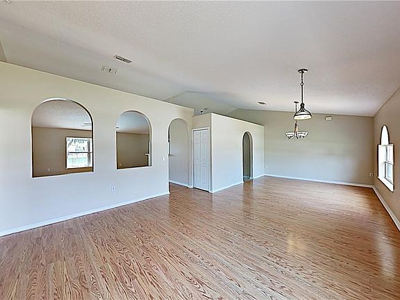 2nd image of 950 Deming Dr