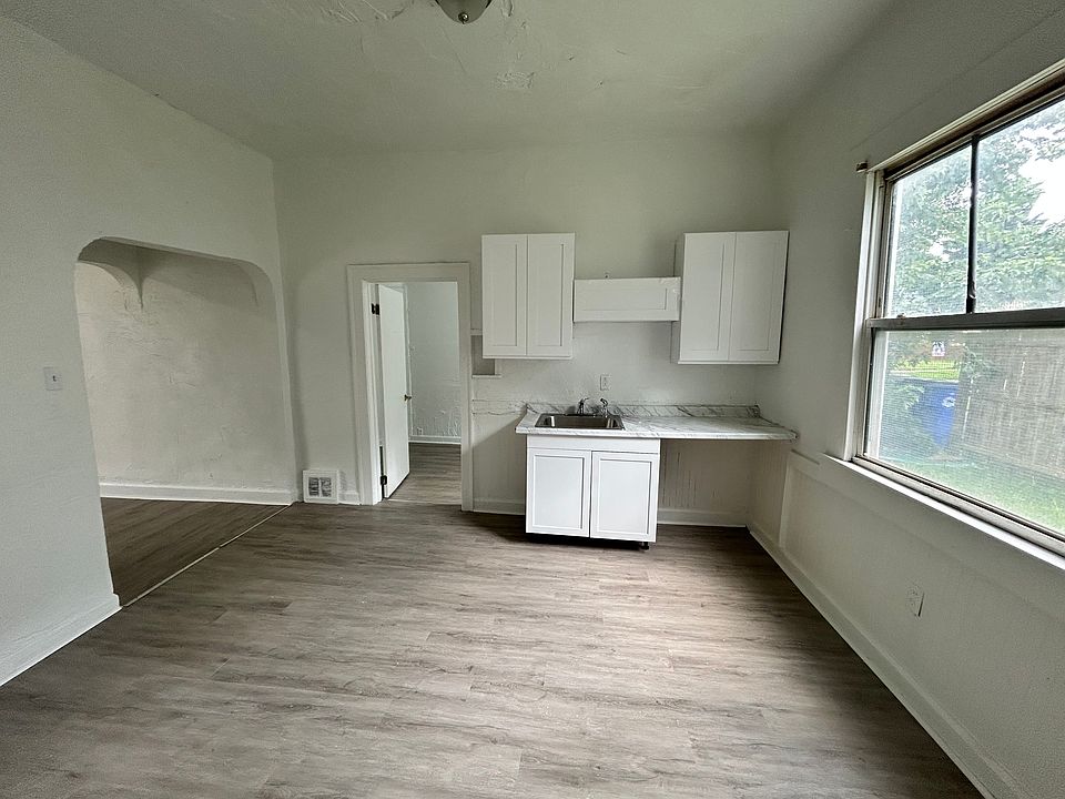 1st image of 3654 E 53rd St APT 1