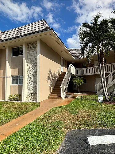 7470 Miami Lakes Dr #B208 Photo 1