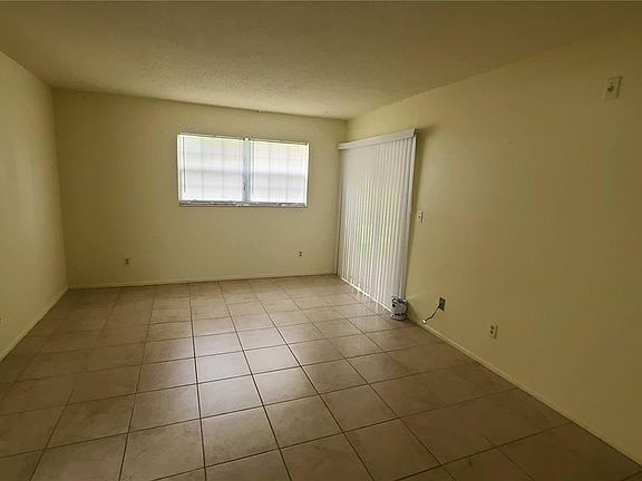 5th image of 454 Fairways Cir APT B102