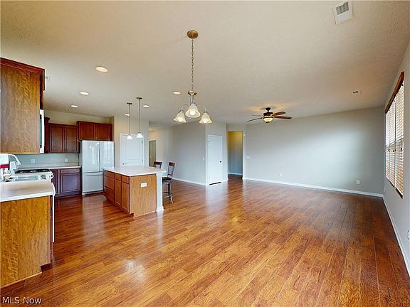 4th image of 7986 Heatherglen Dr