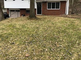127 Alpine Village Dr, Monroeville, PA