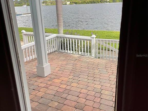 4th image of 135 Pompano Dr SE #135