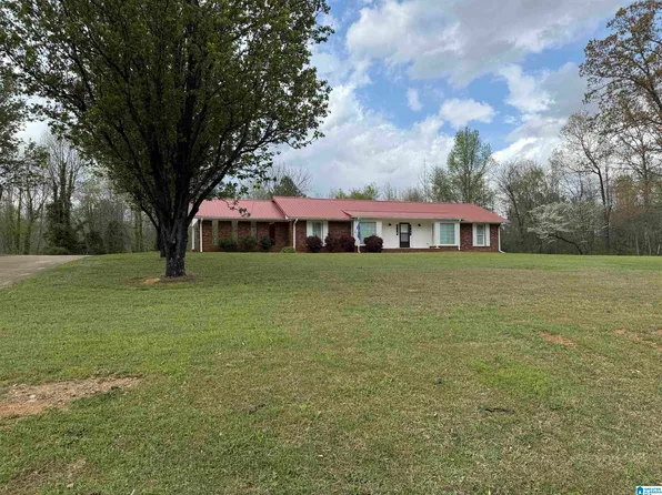 445 Ridgewood Dr, Hayden, AL 35079