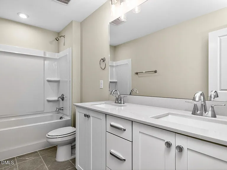 85 Parkland Dr — Photo 17