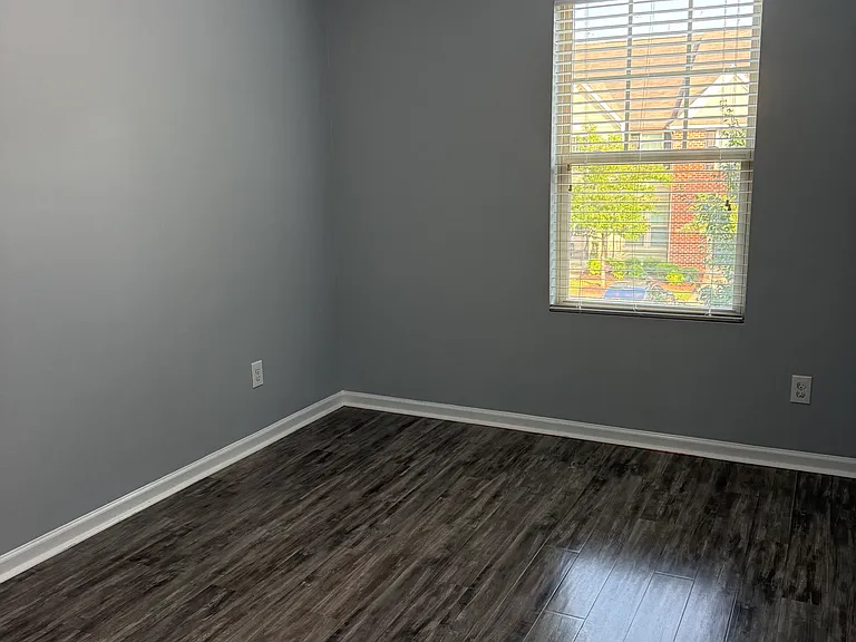 436 Carthage Ct — Photo 32