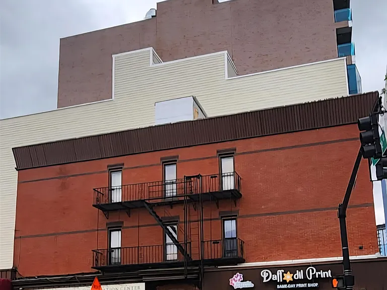 2976 John F Kennedy Blvd — Photo 1
