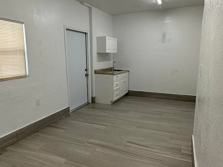5737 SW 6th St — Photo 5
