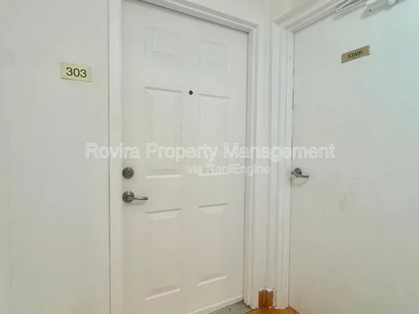 498 SW 6th St, Miami, FL