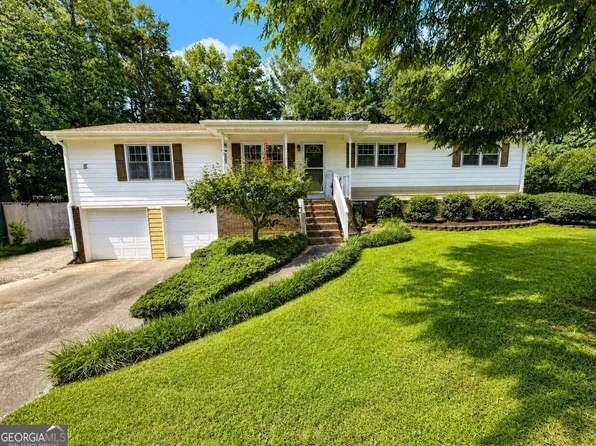 6623 N Seminole Dr, Douglasville, GA 30135